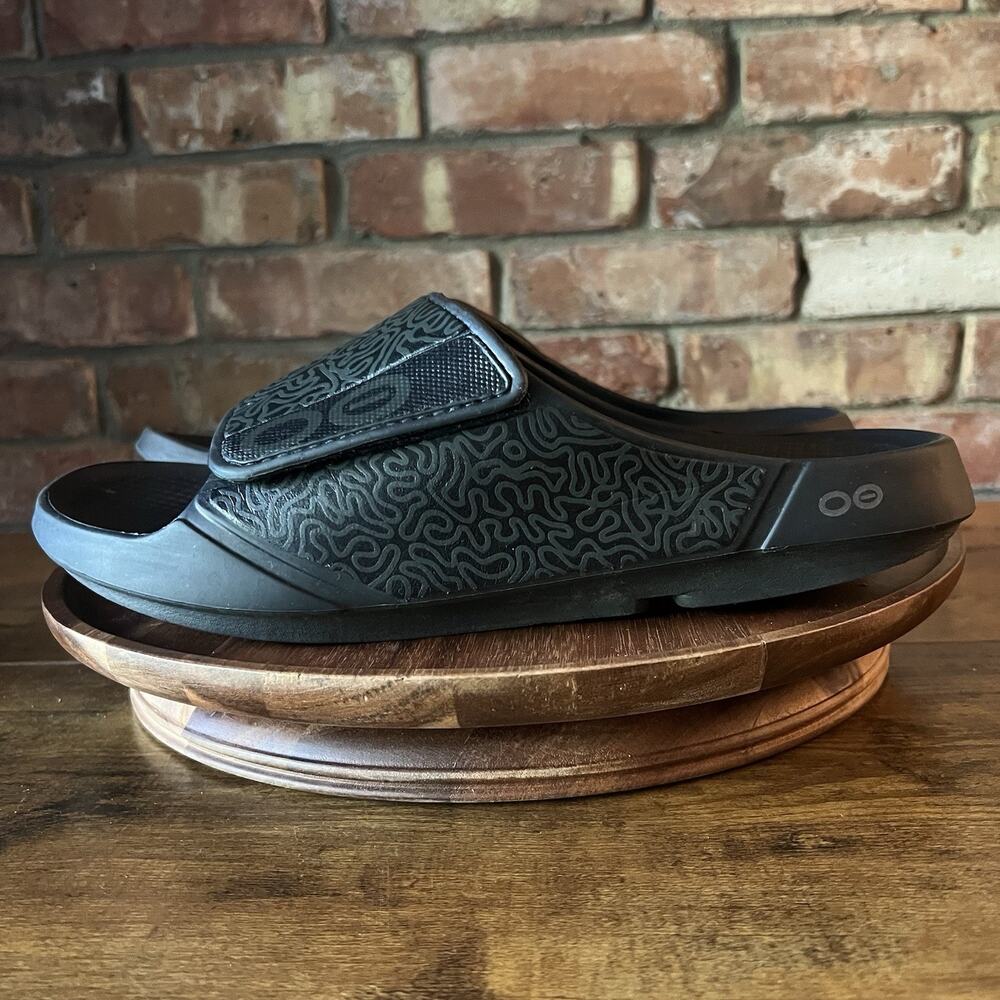 OOFOS OOahh Sport Flex Recovery Slides Black Labyrinth Pattern Men's 13 Sandal
